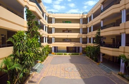 Exterior Branch Photo